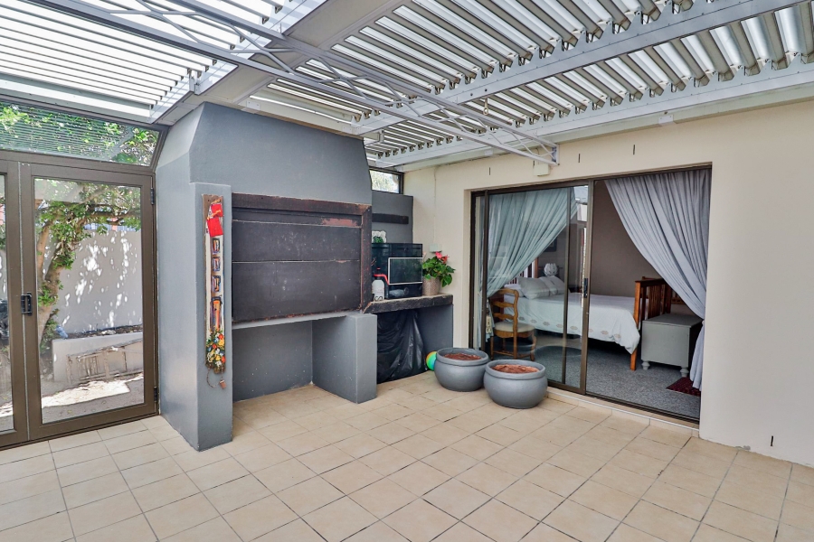 3 Bedroom Property for Sale in Yzerfontein Western Cape